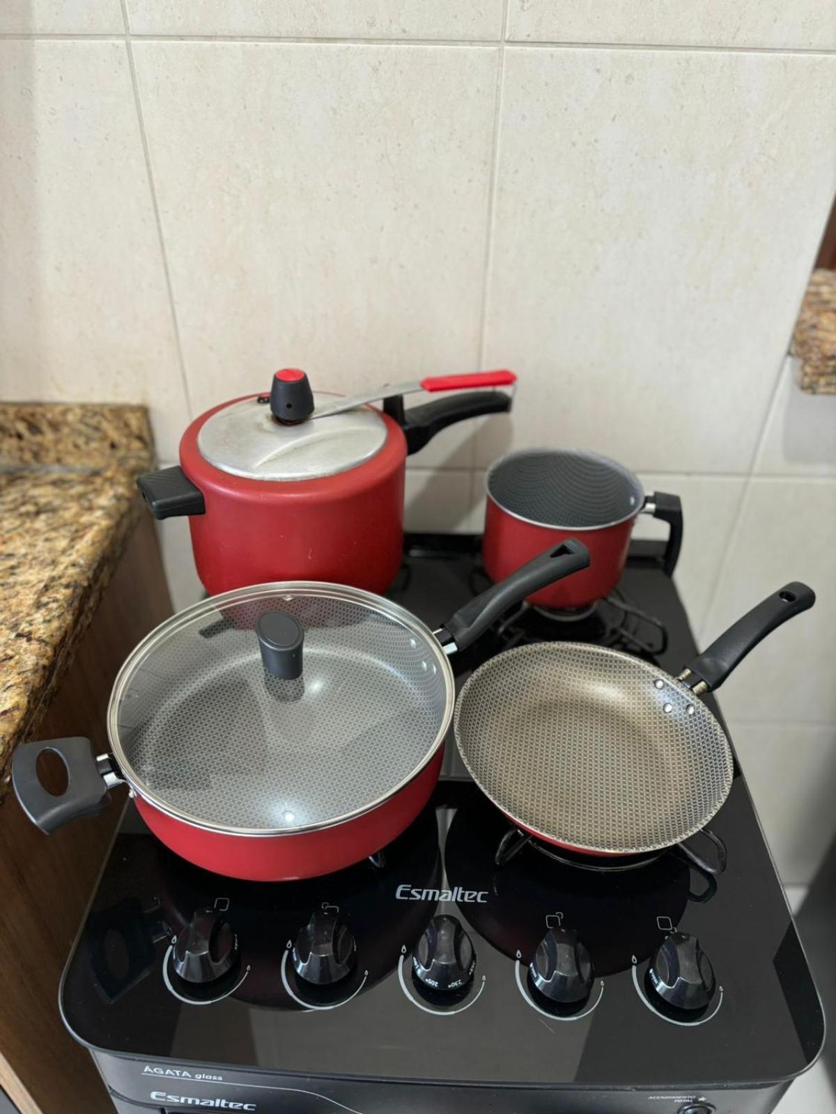 Lindo Apto 300M Praia Da Ocian E Centro - Vista Mar- Varanda Sacada - Wi-Fi 300 Mbps - Vaga De Garagem - Acomoda Ate 6 Pessoas Apartment Praia Grande  Luaran gambar