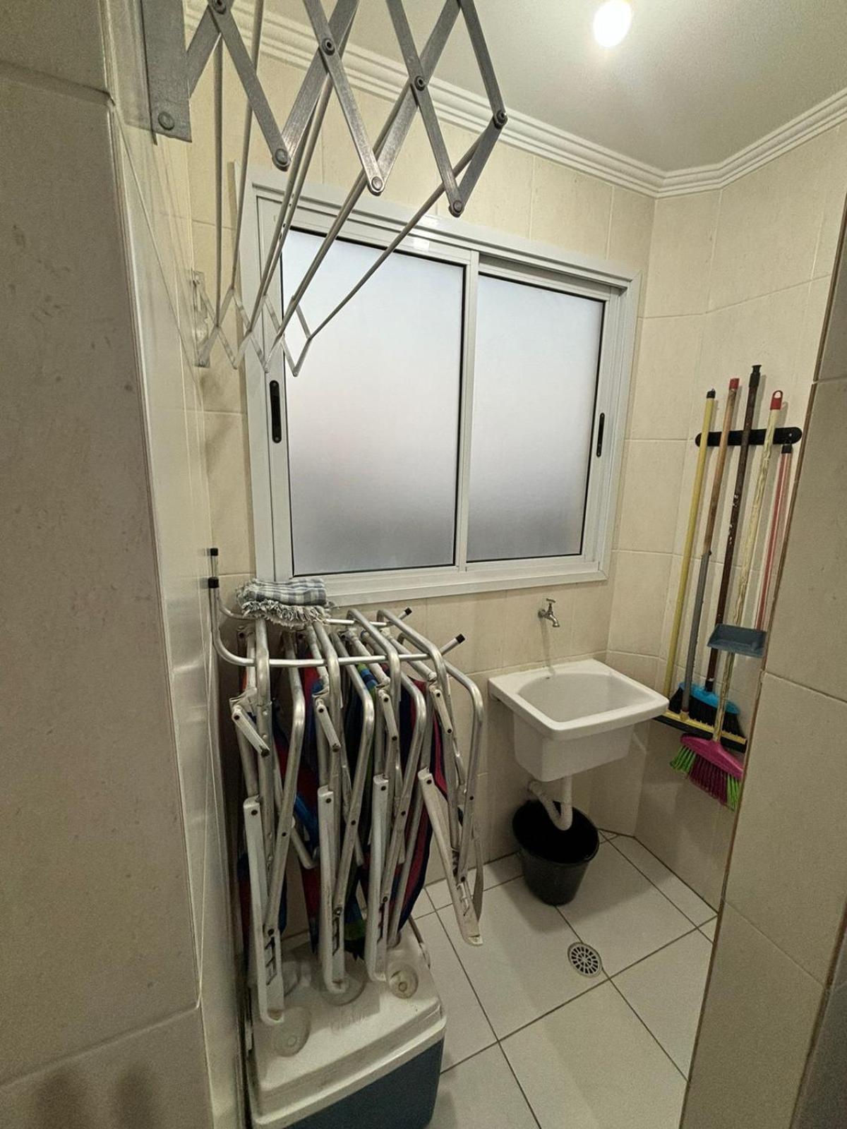 Lindo Apto 300M Praia Da Ocian E Centro - Vista Mar- Varanda Sacada - Wi-Fi 300 Mbps - Vaga De Garagem - Acomoda Ate 6 Pessoas Apartment Praia Grande  Luaran gambar
